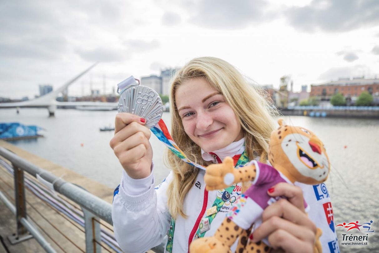 Katarína Pecsuková